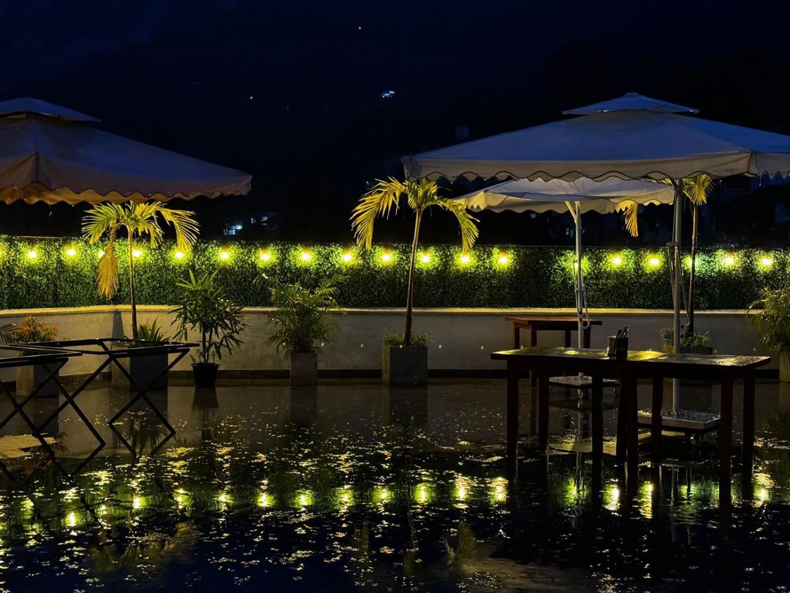 Crown Regency- Badulla Hotel ภายนอก รูปภาพ