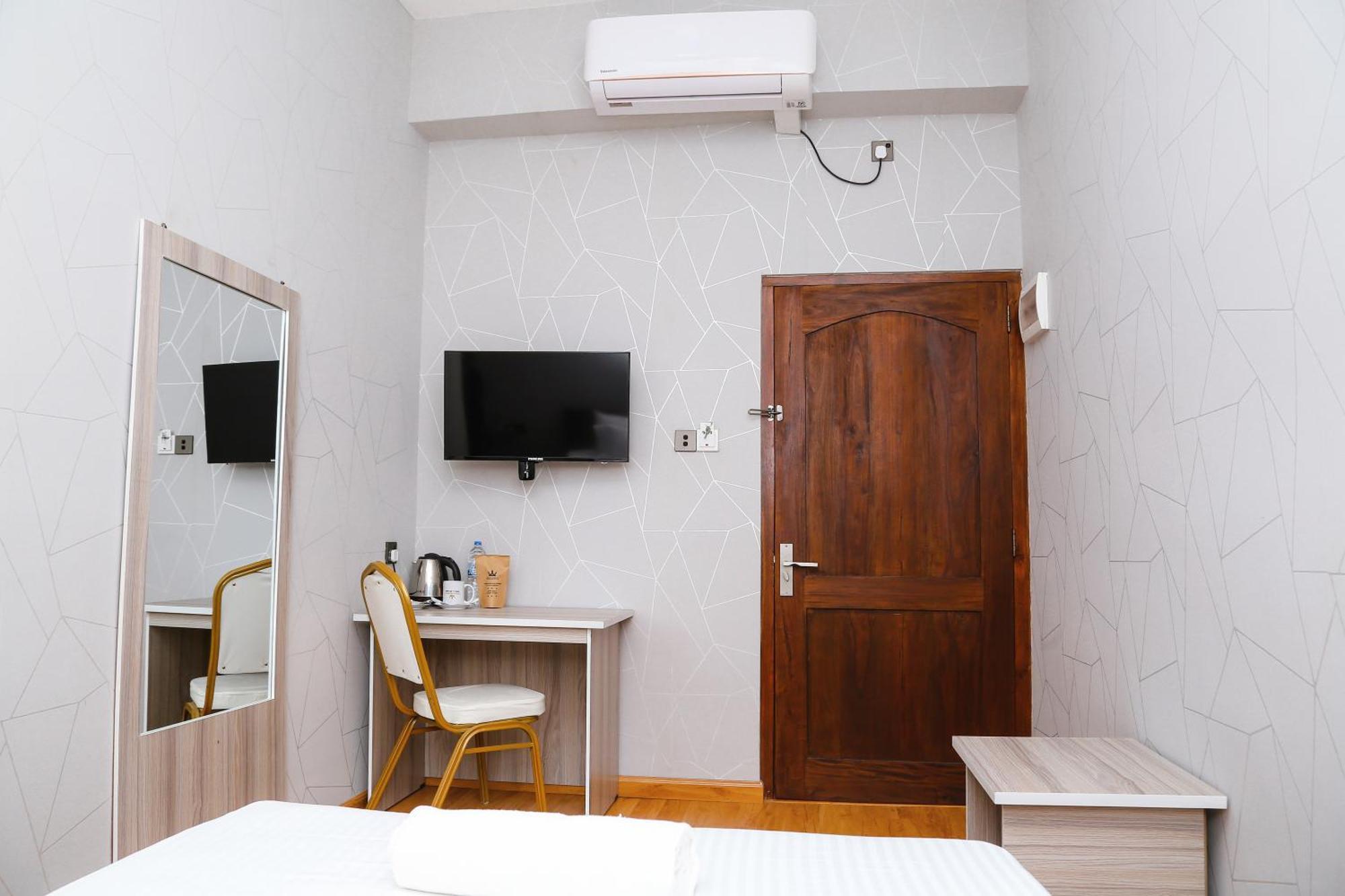 Crown Regency- Badulla Hotel ภายนอก รูปภาพ